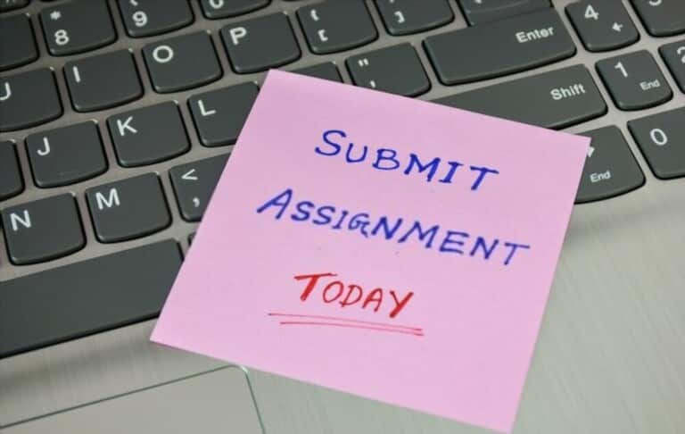 note "submit assignment today" note "submit assignment today"